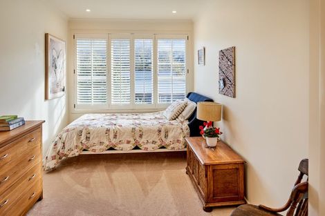 Photo of property in 25 Cheviot Road, Lowry Bay, Lower Hutt, 5013