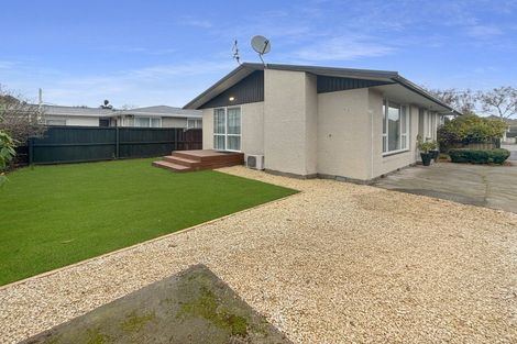 Photo of property in 2/402a Wairakei Road, Burnside, Christchurch, 8053