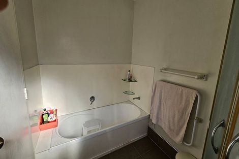 Photo of property in 19a Crystal Avenue, Glendene, Auckland, 0602