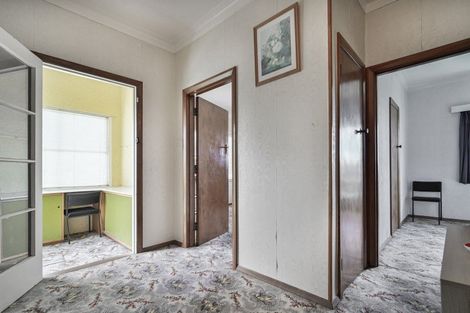 Photo of property in 216 Grove Road, Mayfair, Hastings, 4122