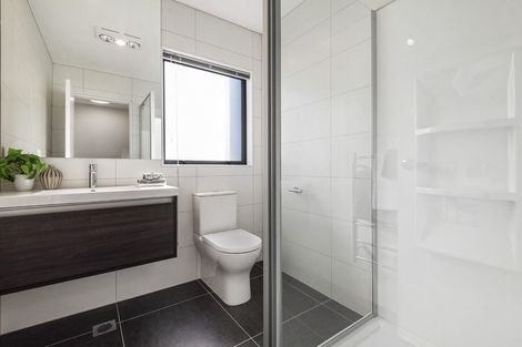 Photo of property in 13 Noel Hayden Street, Takanini, 2112