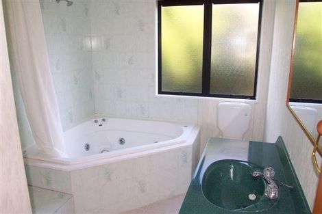 Photo of property in 33 Ironside Road, Johnsonville, Wellington, 6037