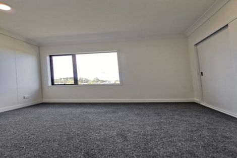 Photo of property in 41 Parkwood Avenue, Westgate, Auckland, 0614