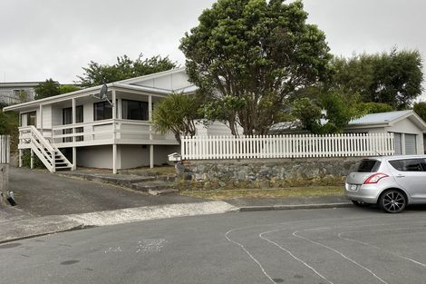 Photo of property in 8 Mayaro Crescent, Grenada Village, Wellington, 6037