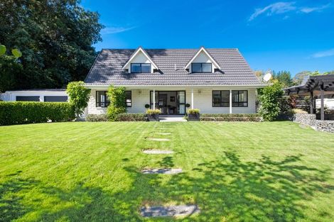 Photo of property in 105 James Cook Street, Havelock North, 4130