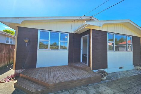 Photo of property in 10 Lansdowne Crescent, Lansdowne, Masterton, 5810