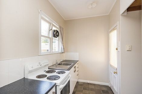 Photo of property in 15 Ihle Street, Terrace End, Palmerston North, 4410