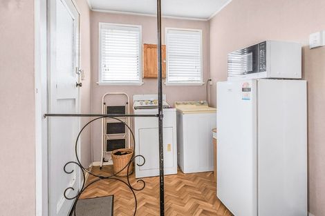 Photo of property in 22 Paul Crescent, Fairfield, Hamilton, 3214