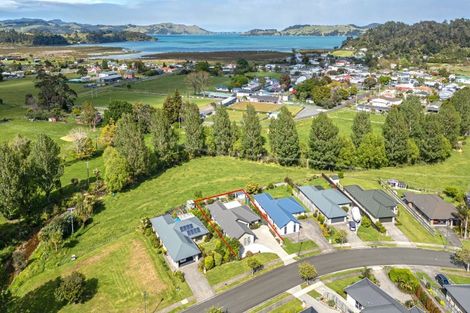 Photo of property in 3 Victoria Street, Coromandel, 3506