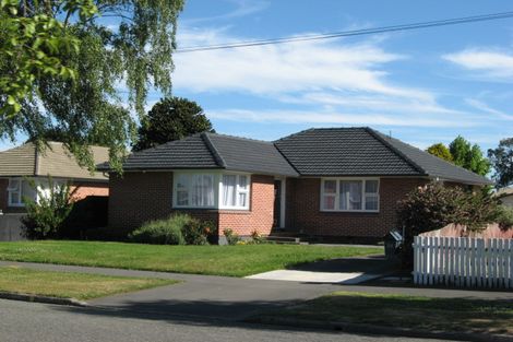 Photo of property in 39 Bevington Street, Avonhead, Christchurch, 8042
