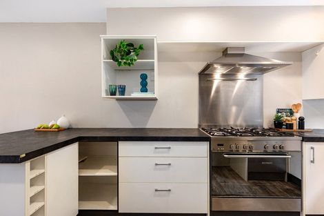 Photo of property in 159 Grant Road, Thorndon, Wellington, 6011