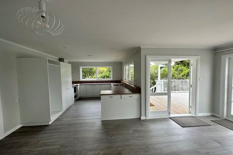 Photo of property in 37 Rimu Road, Raumati Beach, Paraparaumu, 5032