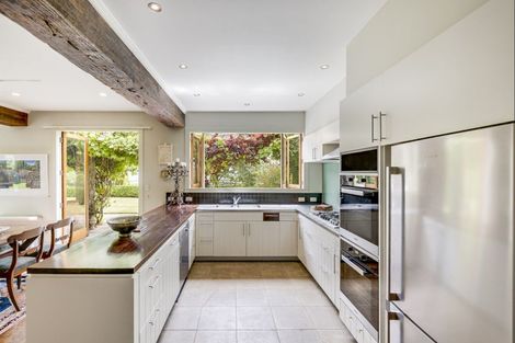 Photo of property in 77 Black Barn Road, Havelock North, 4294