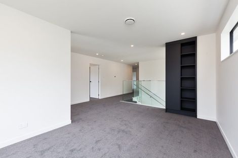Photo of property in 5 Endurance Rise, Orewa, 0931