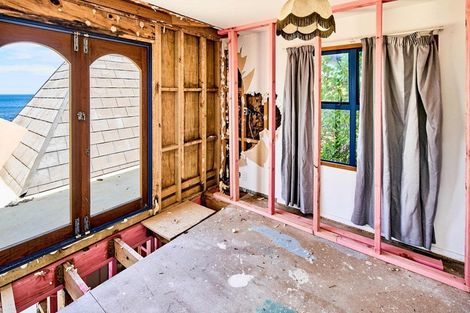 Photo of property in 164 The Esplanade, Houghton Bay, Wellington, 6023