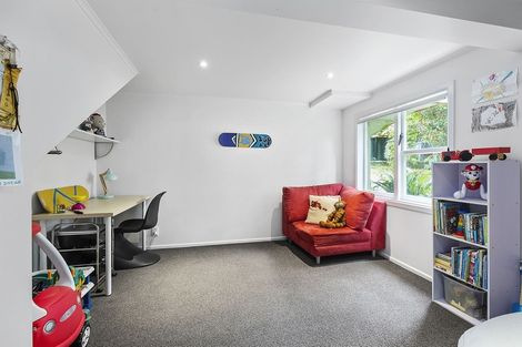 Photo of property in 84 Chester Road, Tawa, Wellington, 5028