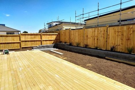 Photo of property in 10 Fjord Way, Karaka, Papakura, 2113