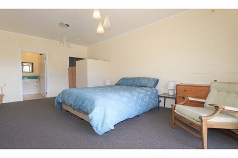 Photo of property in 27 Gravesend Place, Picton, 7220