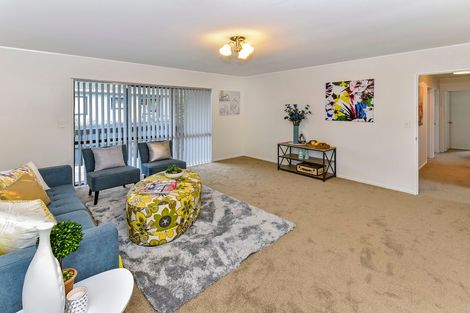 Photo of property in 2/122 Finlayson Avenue, Clendon Park, Auckland, 2103