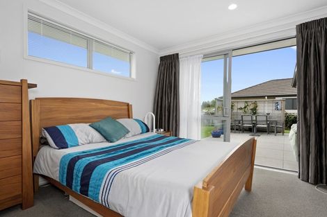 Photo of property in 6 Fairfax Crescent, Pyes Pa, Tauranga, 3112