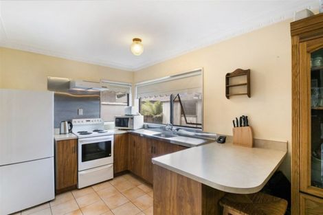 Photo of property in 2/6 Alexander Street, Papakura, 2110