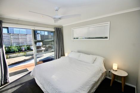 Photo of property in 2 Roseberry Place, Whitianga, 3510