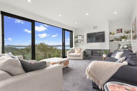 Photo of property in 25 Waimana Avenue, Northcote Point, Auckland, 0627