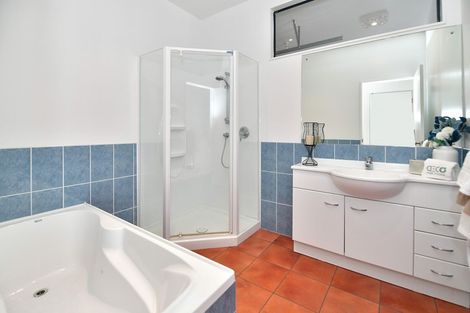 Photo of property in 979 Whangaparaoa Road, Tindalls Beach, Whangaparaoa, 0930