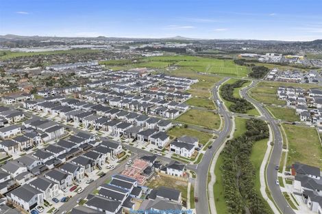 Photo of property in 9 Puruatanga Drive, Flat Bush, Auckland, 2019