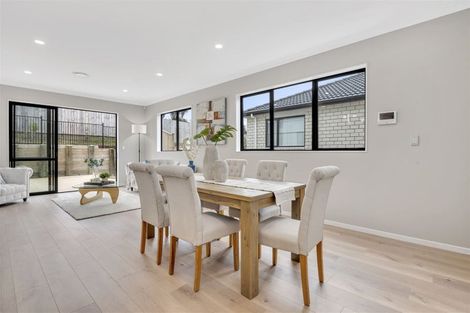 Photo of property in 5 Elevation Street, Flat Bush, Auckland, 2019