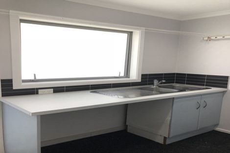 Photo of property in 27 Lagoon Way, West Harbour, Auckland, 0618