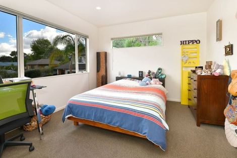 Photo of property in 26 Carento Way, Stanmore Bay, Whangaparaoa, 0932