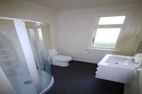 Photo of property in 1/76 Cambridge Terrace, Waterloo, Lower Hutt, 5011