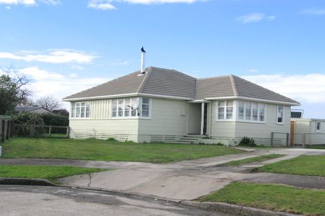 Photo of property in 15 Forth Terrace, Roslyn, Palmerston North, 4414