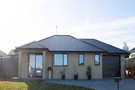 Photo of property in 13 Royal Oak Crescent, Holmes Hill, Oamaru, 9401