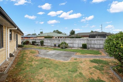 Photo of property in 17 Rochester Place, Nawton, Hamilton, 3200