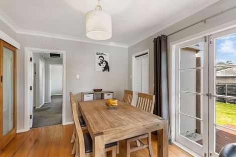 Photo of property in 20 Grove Road, Papakura, 2110