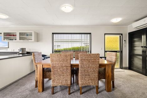 Photo of property in 62 Easther Crescent, Kew, Dunedin, 9012