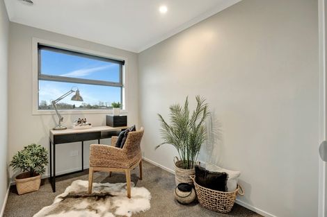 Photo of property in 58 Scenic Rise, Rototuna North, 3281