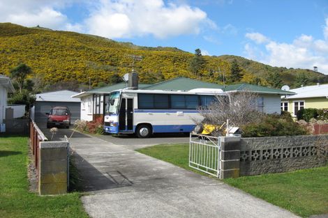 Photo of property in 55 Peel Place, Wainuiomata, Lower Hutt, 5014
