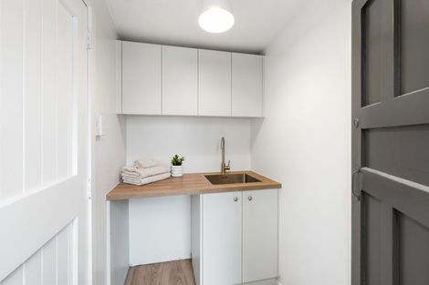 Photo of property in 30 Cowlishaw Street, Avonside, Christchurch, 8061