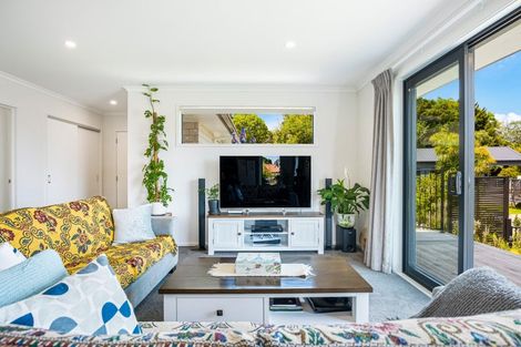 Photo of property in 5 St Julia Court, Helensville, 0800