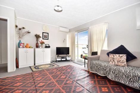 Photo of property in 7/68 Rangitoto Road, Papatoetoe, Auckland, 2025