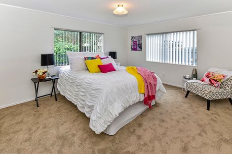 Photo of property in 2/122 Finlayson Avenue, Clendon Park, Auckland, 2103