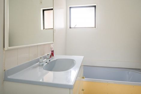 Photo of property in 5 Kedge Lane, Whitby, Porirua, 5024