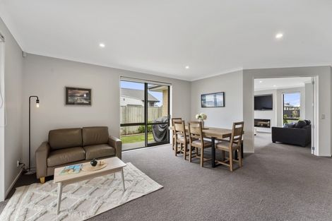 Photo of property in 11 Beachvale Drive, Kaiapoi, 7630