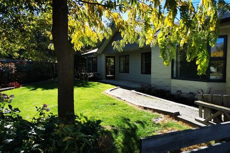 Photo of property in 10 Innes Place, Arrowtown, 9302