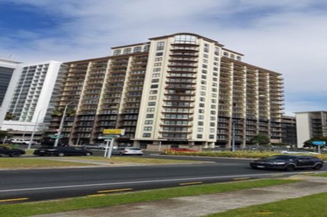 Photo of property in The Rennaissance, 5j/18 Ronwood Avenue, Manukau, Auckland, 2104