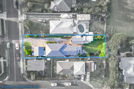 Photo of property in 16 Tiki Street, New Lynn, Auckland, 0600