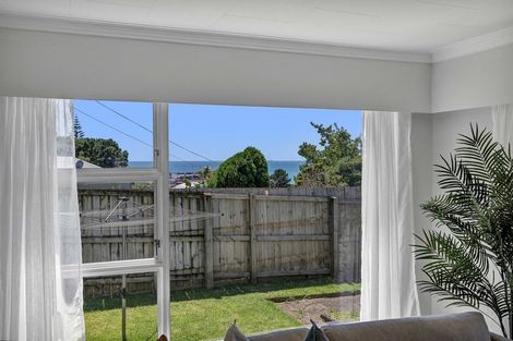 Photo of property in 58 Ngamotu Road, Moturoa, New Plymouth, 4310